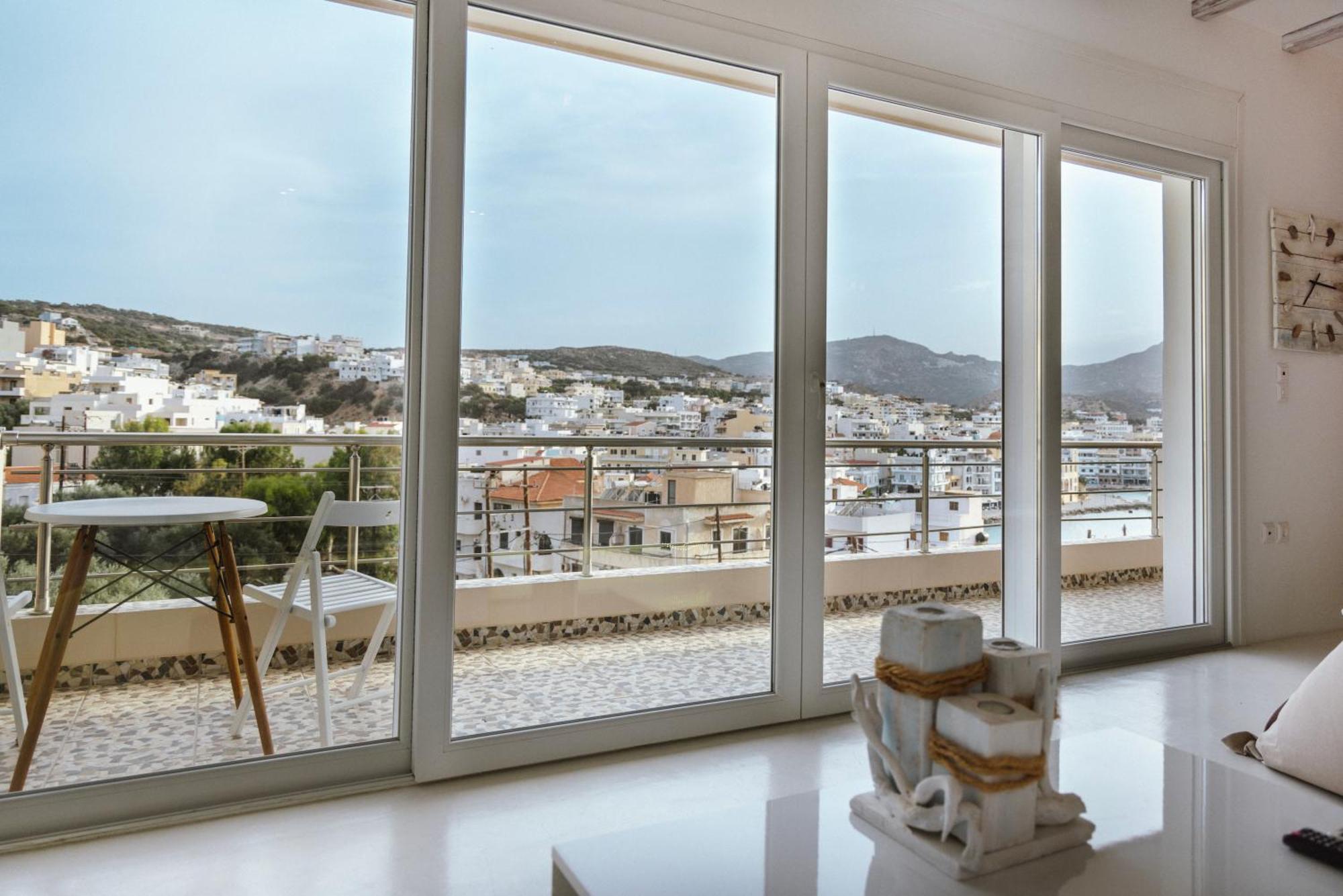 קרפאטוס Limani Lux Apartments חדר תמונה