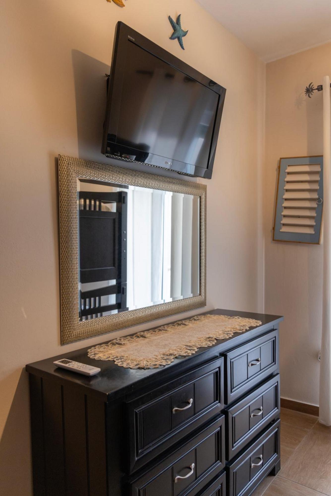 קרפאטוס Limani Lux Apartments חדר תמונה