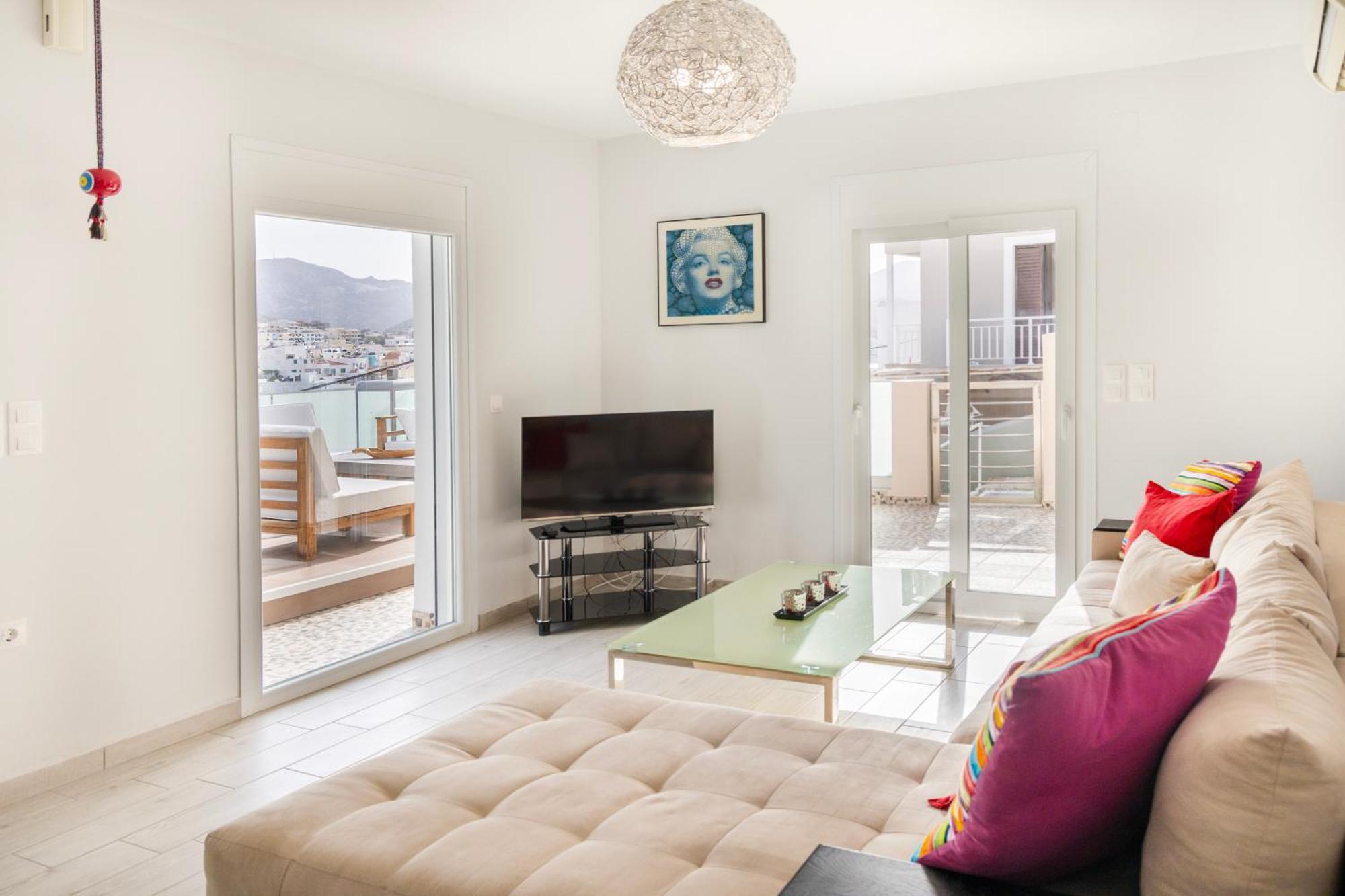 קרפאטוס Limani Lux Apartments חדר תמונה